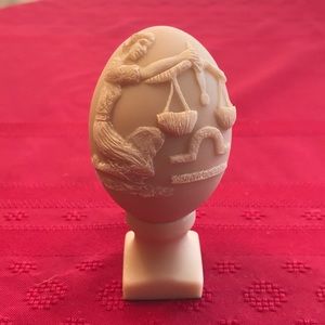 Eggcentrics Zodiac Libra Sculpture